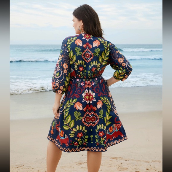 BloomChic - Colorful Boho Dress with Pockets
Midi Dress- 14/16 -like new - Picture 5 of 8